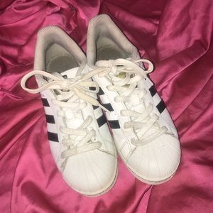 Adidas's superstar sneakers